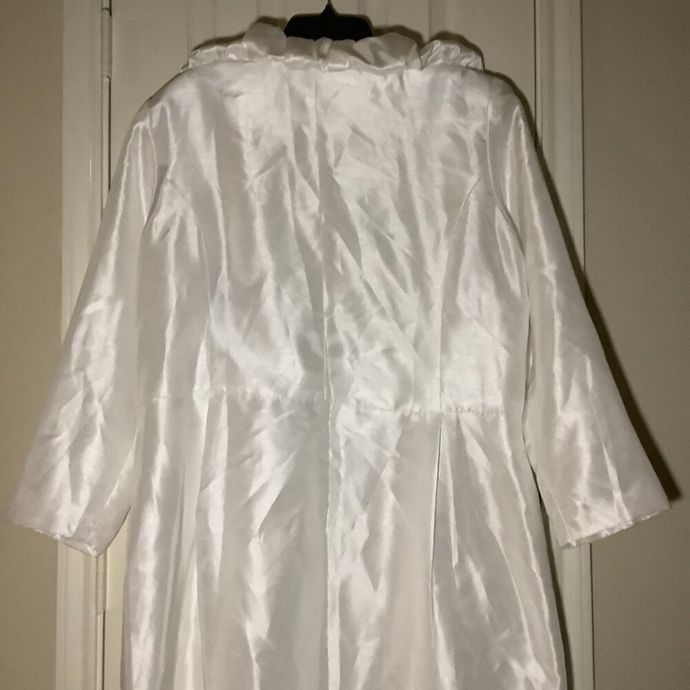 Studio B Womens Satin White Oversized Beautiful Jacket - Picture 4 of 9